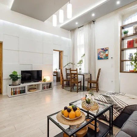Lejlighed Oasis 5ppl - Tram At Doorstep *