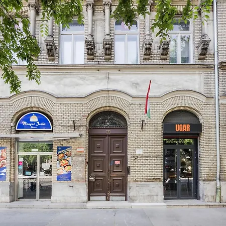 Oasis 5ppl - Tram At Doorstep Διαμέρισμα *